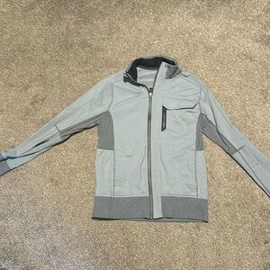 Men’s Lululemon sweater